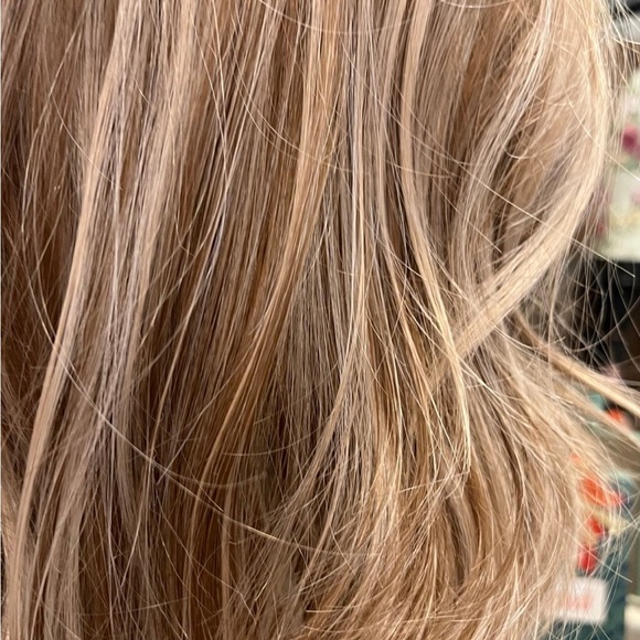 NWOT IMStyle Wig. Free Parting Lace Front - Picture 4 of 9